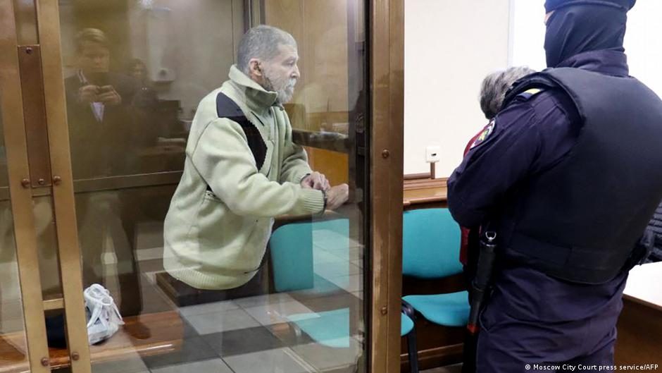 In this grab from a handout footage taken and released by the Moscow City Court press service on October 7, 2024, US citizen Stephen Hubbard, 72, accused of fighting as a mercenary for Ukraine, attend