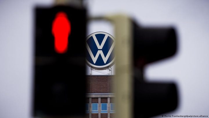 Alemanya i França pacten protegir la indústria automotiva i impulsar el cotxe elèctric