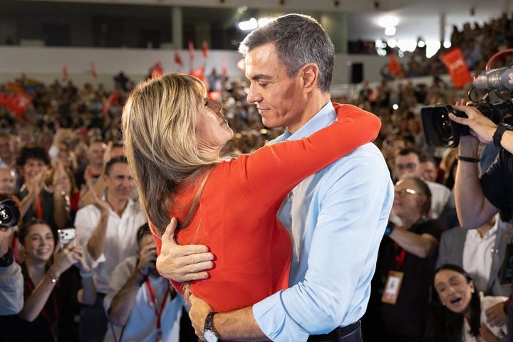Pedro Sánchez llança la precampanya del PSOE i demana la mobilització de les bases