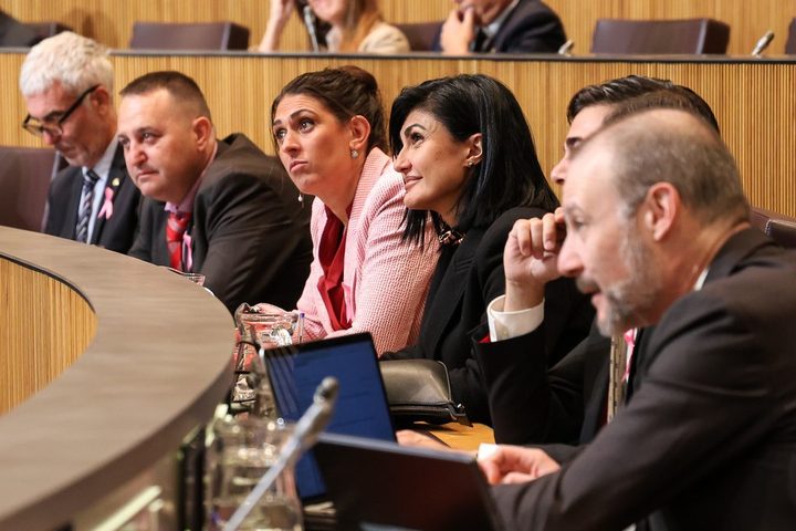 El pressupost per al 2027 supera el primer escull amb el rebuig a les esmenes de l'oposició