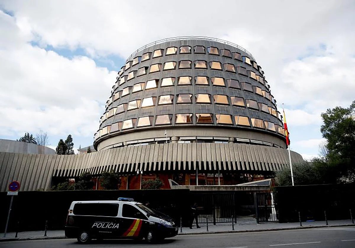 El precedent de l'empara 'preventiva' del Defensor del Poble: va ser en 1984, i es va retirar en #personar els afectats