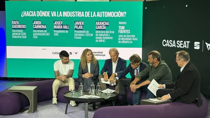 Del motor al “iPhone amb rodes”: els reptes d'una indústria de l'automòbil en plena transformació