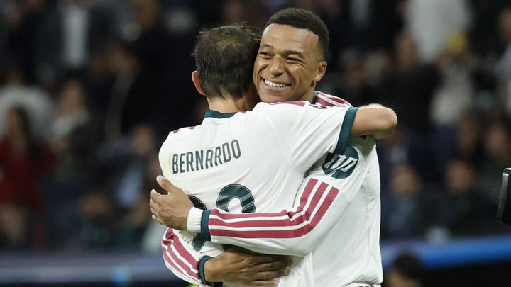 Kylian Mbappé celebra un gol amb el Reial Madrid a la Lliga de Campions.