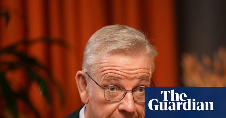Michael Gove i Aditya Chakrabortty durant la gravació d'un episodi del pòdcast Radical Thinking.