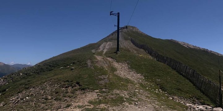 Els opositors al mirador de l'Alt de la Capa estrenen la cançó 'Salvem la Capa'