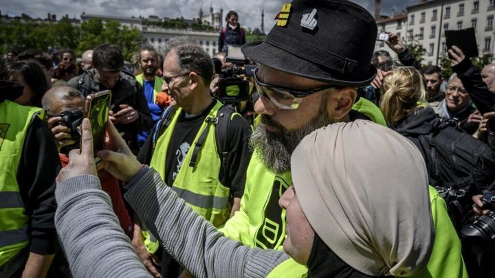 Figures de les armilles grogues s'uneixen a la jornada d'acció del 17 d'octubre