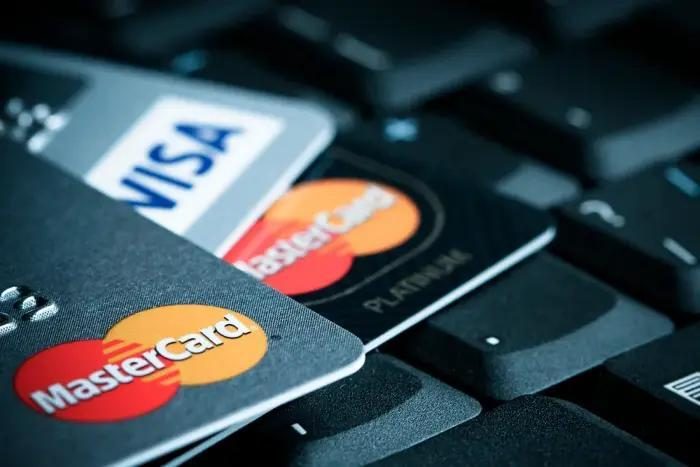 Mastercard i Visa s'enfronten a una macrodemanda al Regne Unit per suposades comissions abusives