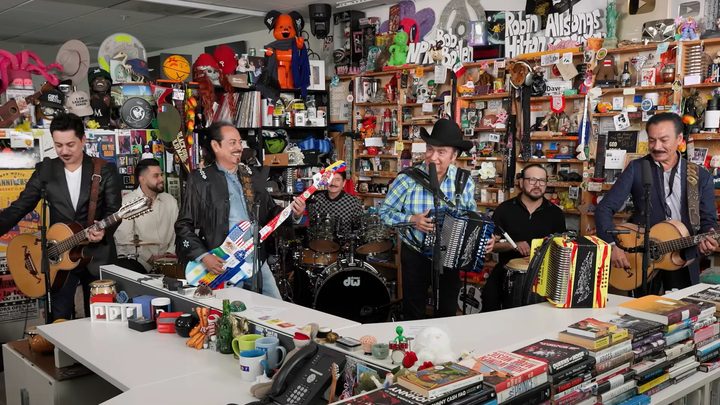 Els Tigres del Nord debuten al Tiny Desk de la NPR amb un missatge pro migrant