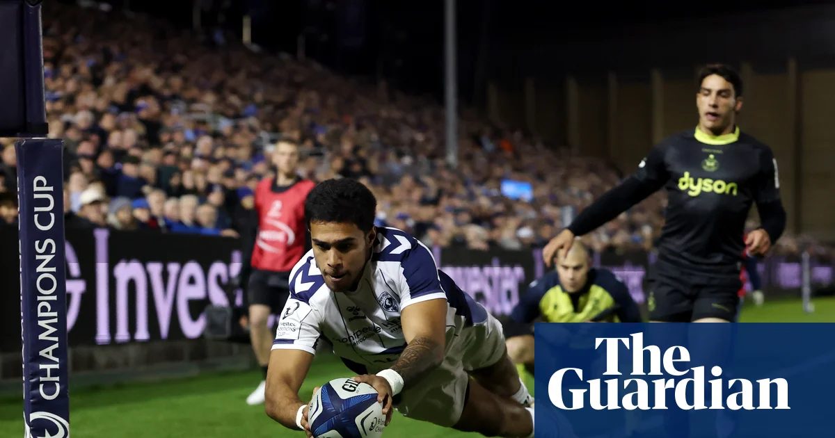 Partit de rugbi entre el Montpellier i el Bath.