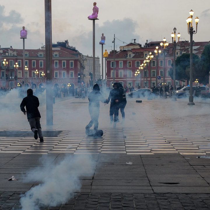 França alerta del paper de les xarxes socials en la convocatòria de disturbis en dissabte