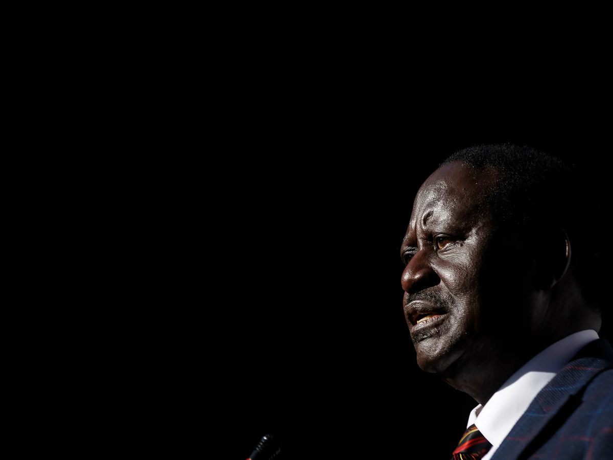 Polítics i ciutadans a Kenya commemorant l'aniversari de Raila Odinga.