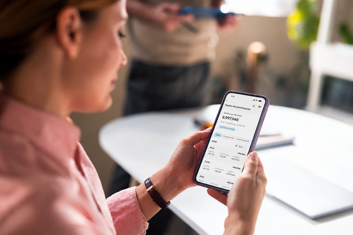 CaixaBank renova l'app d'empreses per ampliar la contractació de productes