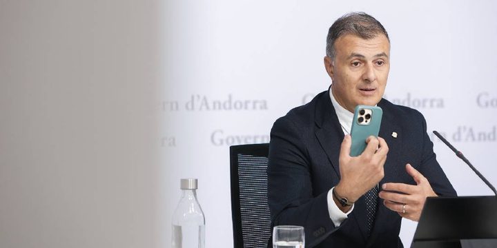 La cartera digital afegeix el cens electoral, el carnet d'animals i un lector QR