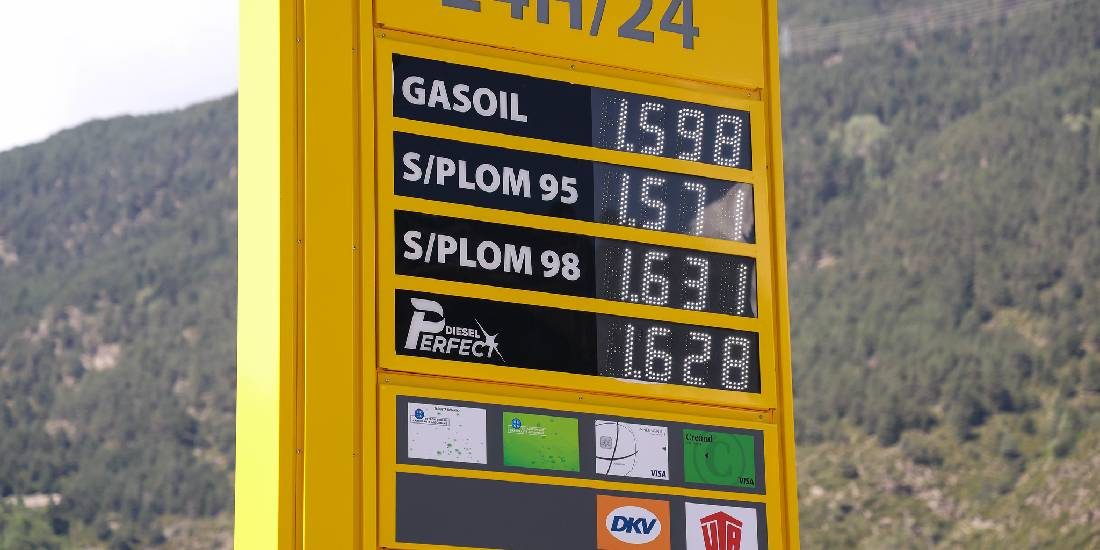 L'Executiu allarga fins al desembre les bonificacions dels carburants