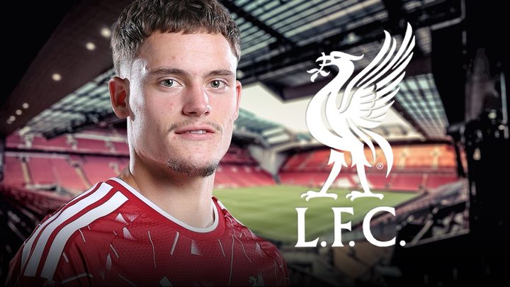 Florian Wirtz jugant un partit amb el Liverpool.