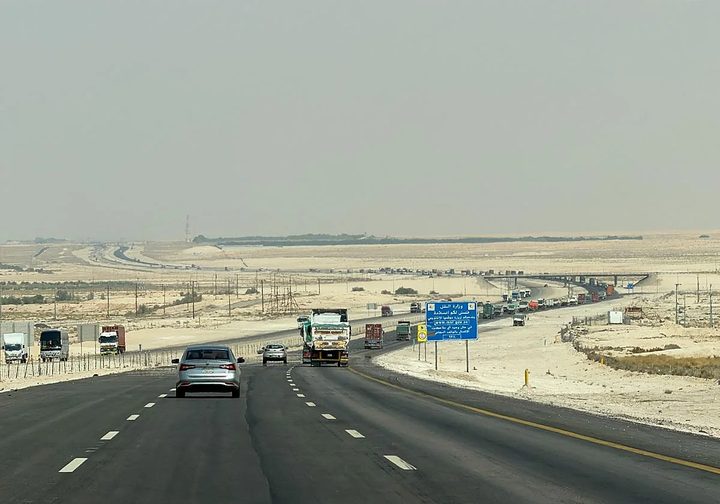 els EUA ordena l'evacuació del personal de l'ambaixada a l'Aràbia Saudita després de l'atac a un aeroport